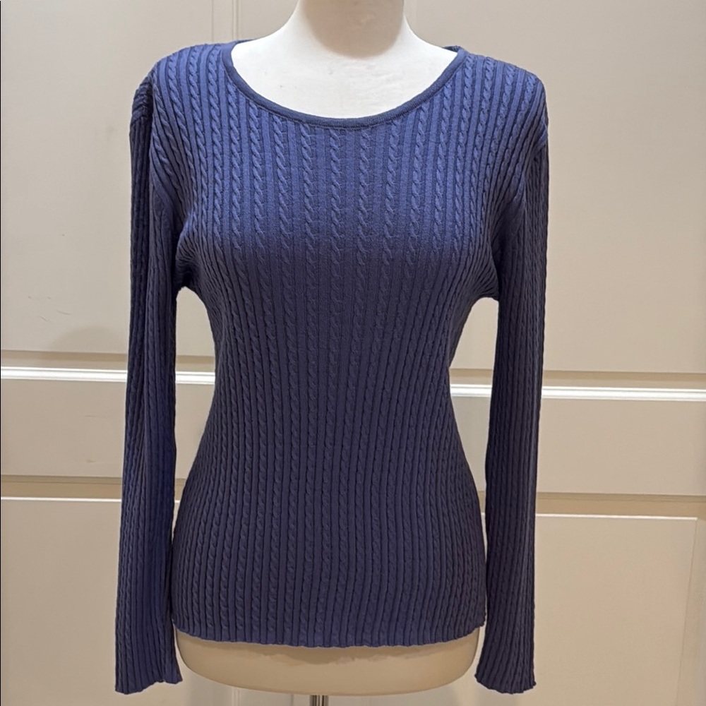 Angel ladies stretch top size medium price is firm
